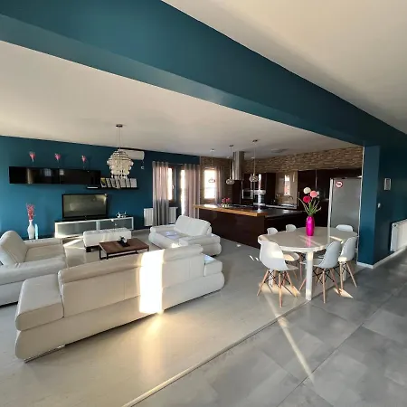 Lux Crystal Apartman *